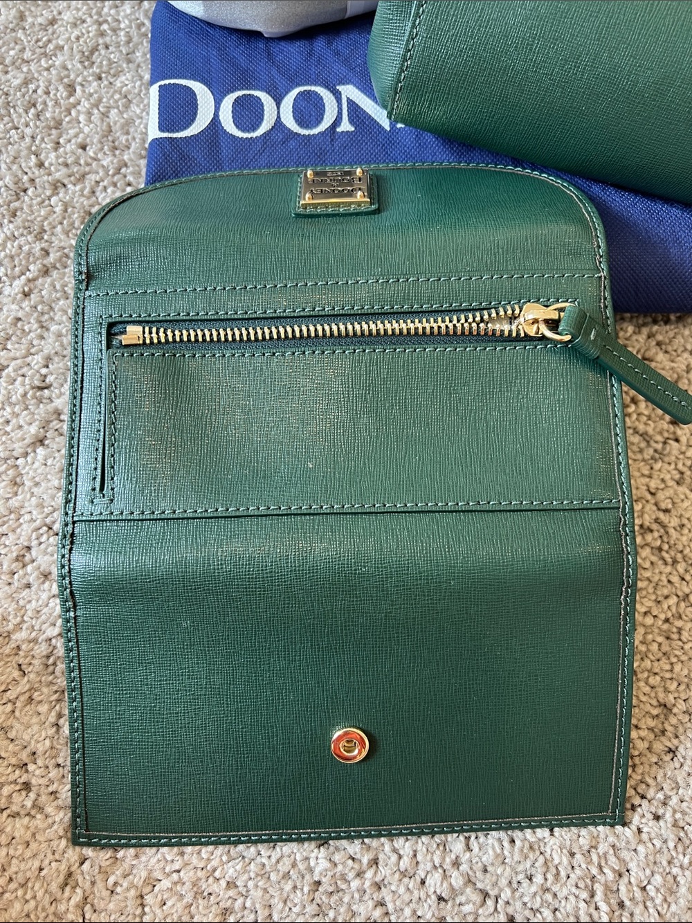 Dooney & Bourke Forest Green Leather Tote with Matching Wallet - Picture 3 of 8